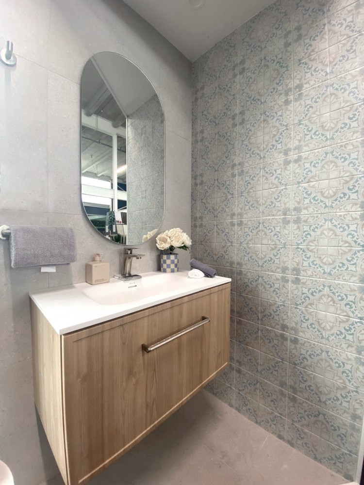 TerraMix White with Antiquity Roma, Tile Depot Lunn Ave Display