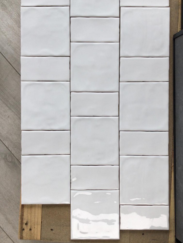 Picton White Gloss 150 X 150