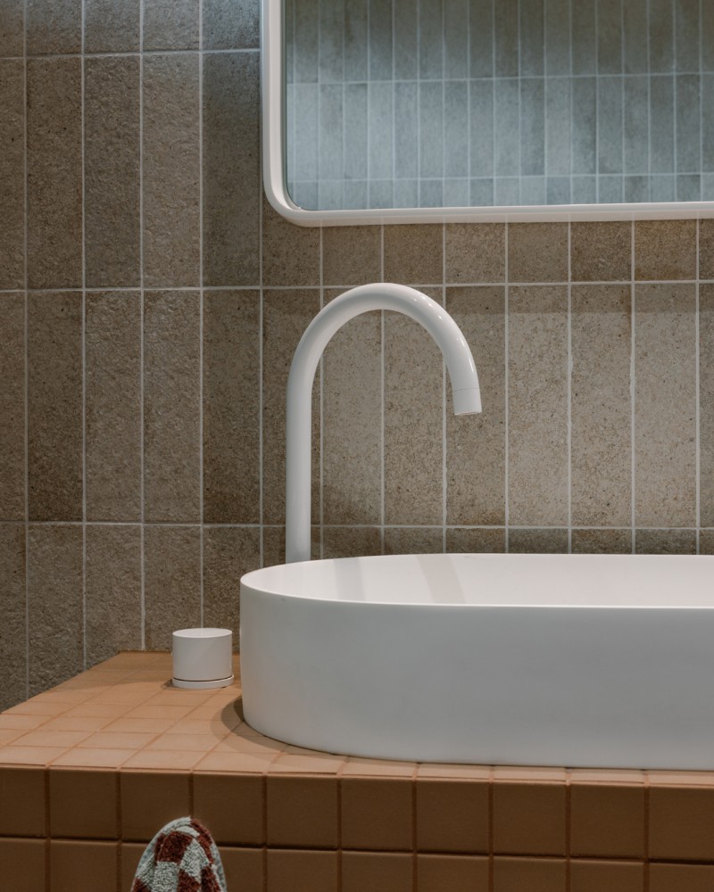 Project: @whananakibeachretreat  
Design: @alexandcorban 
Photography @baylysophie